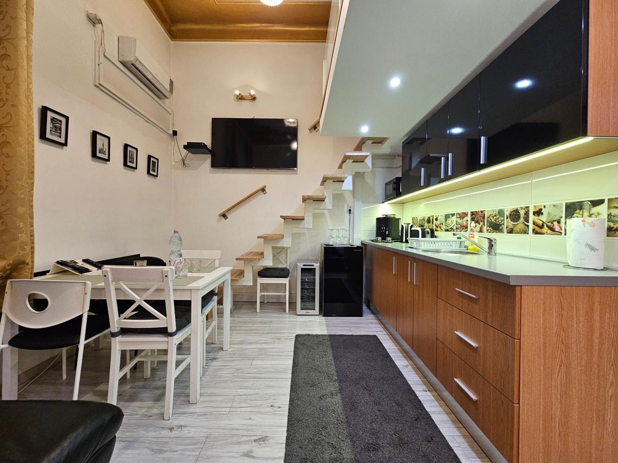 Walkway Apartment Deluxe Βουδαπέστη Εξωτερικό φωτογραφία